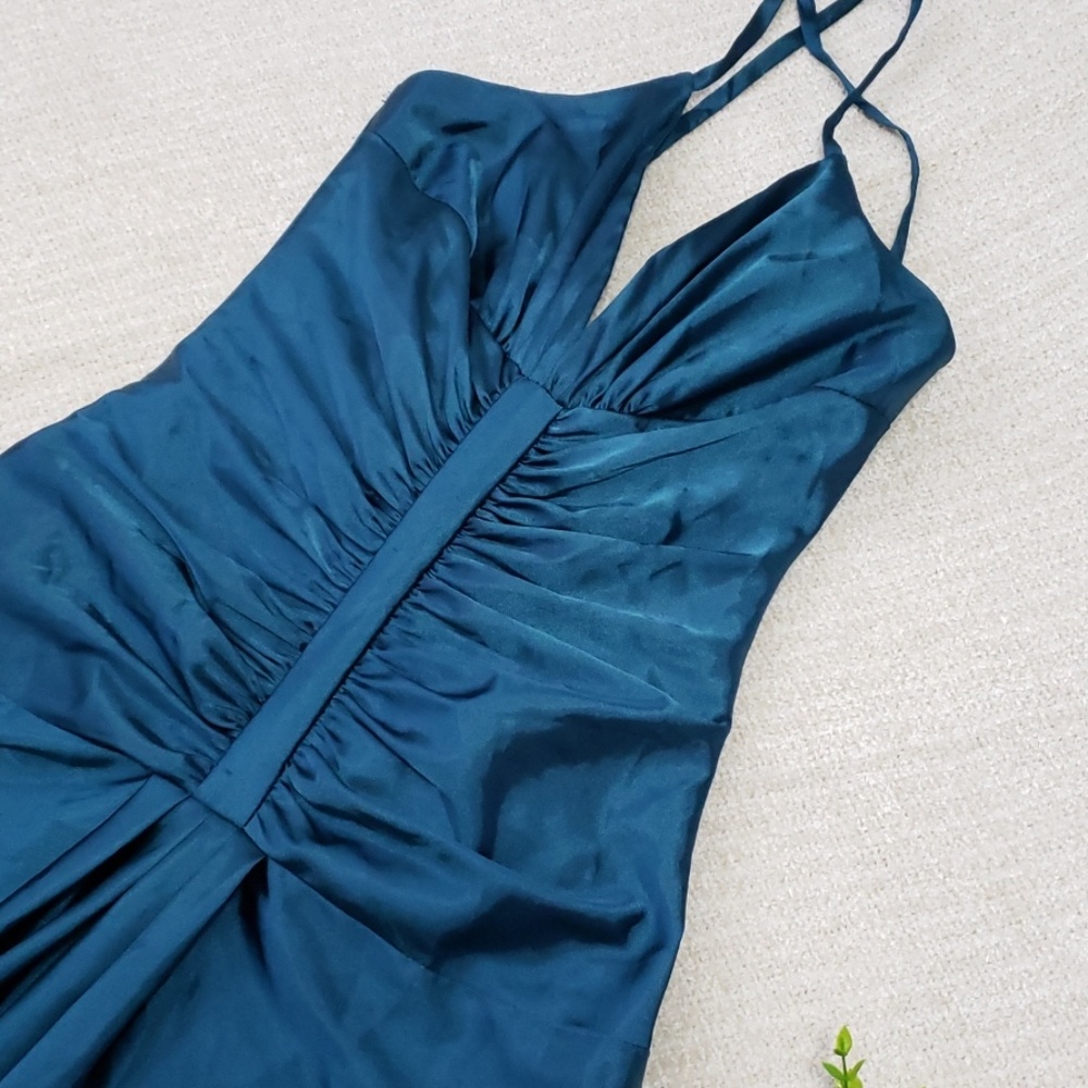 Formal gown - Picture 2 of 6